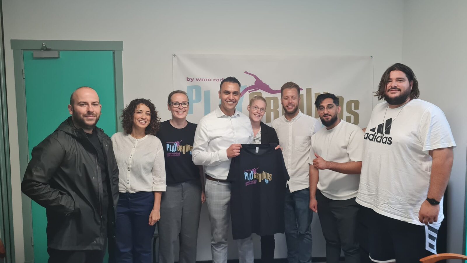 Bezoek wethouder Faouzi Achbar Bezoek wethouder Faouzi Achbar Jongerenhub Delfshaven